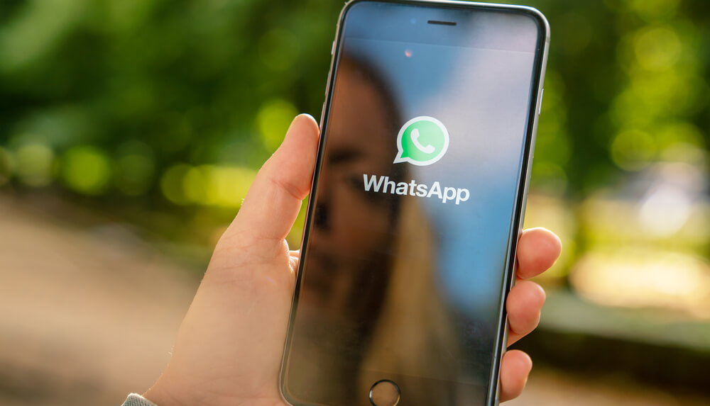 Smartphone mit Whatsapp